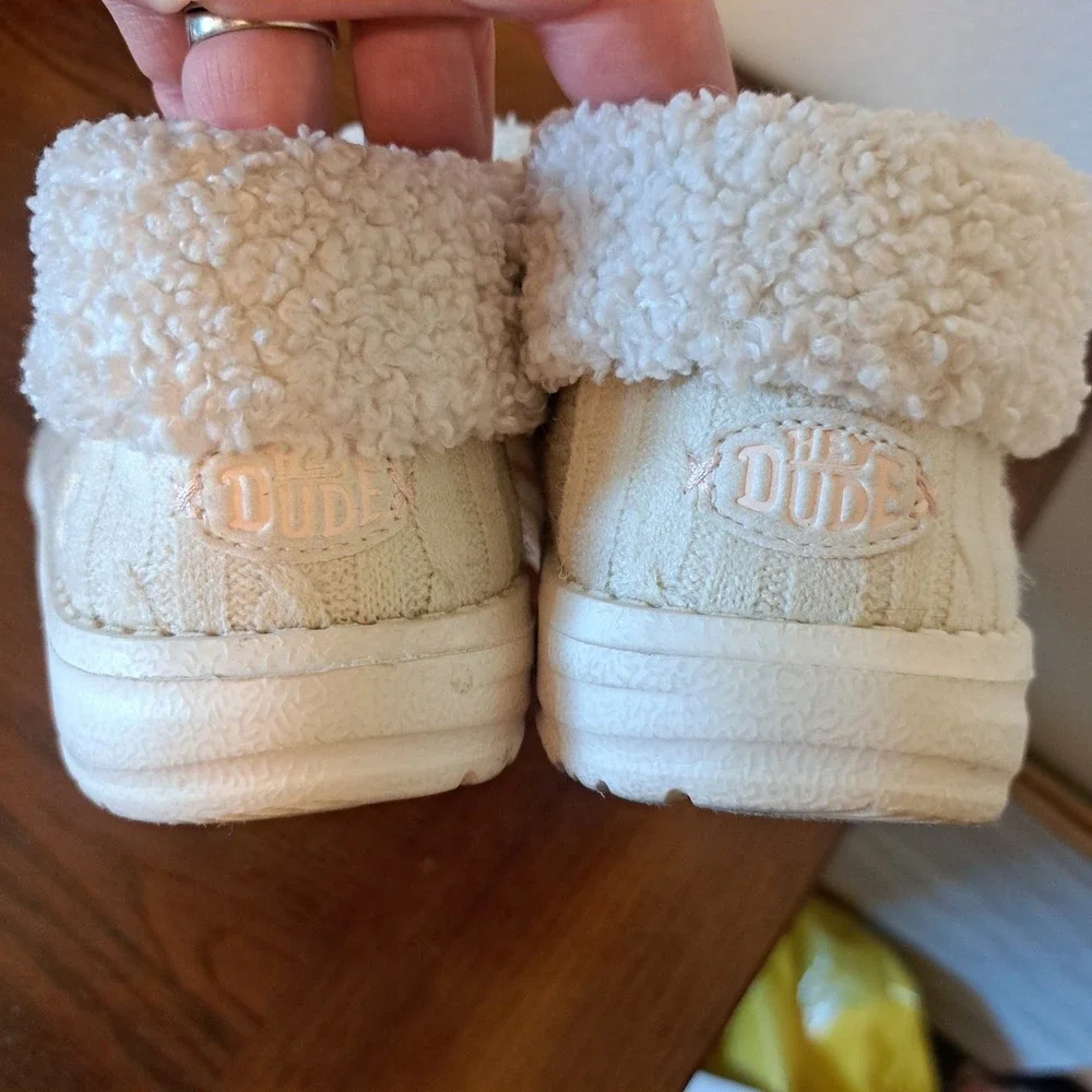 Hey Dude Wendy Fold Y Brush Kids Tan Faux Shearling Slip On Loafers J2